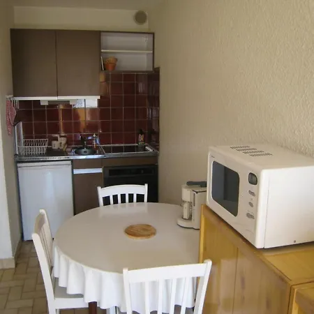 Climatise Avec Coin Nuit Et Terrasse Plein Sud, 10 M², Parking Inclus - Fr-1-100-194 Apartment *